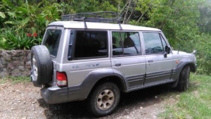 Note the small additional side mirror mounted on the right front fender -- a standard feature at no extra charge